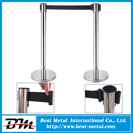 crowd control stanchion
