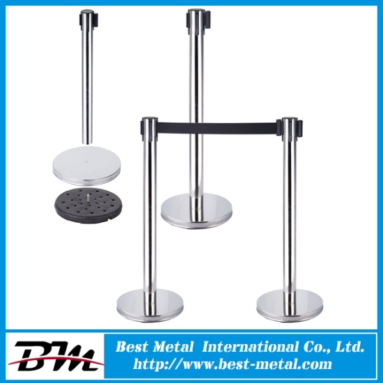 retractable barrier